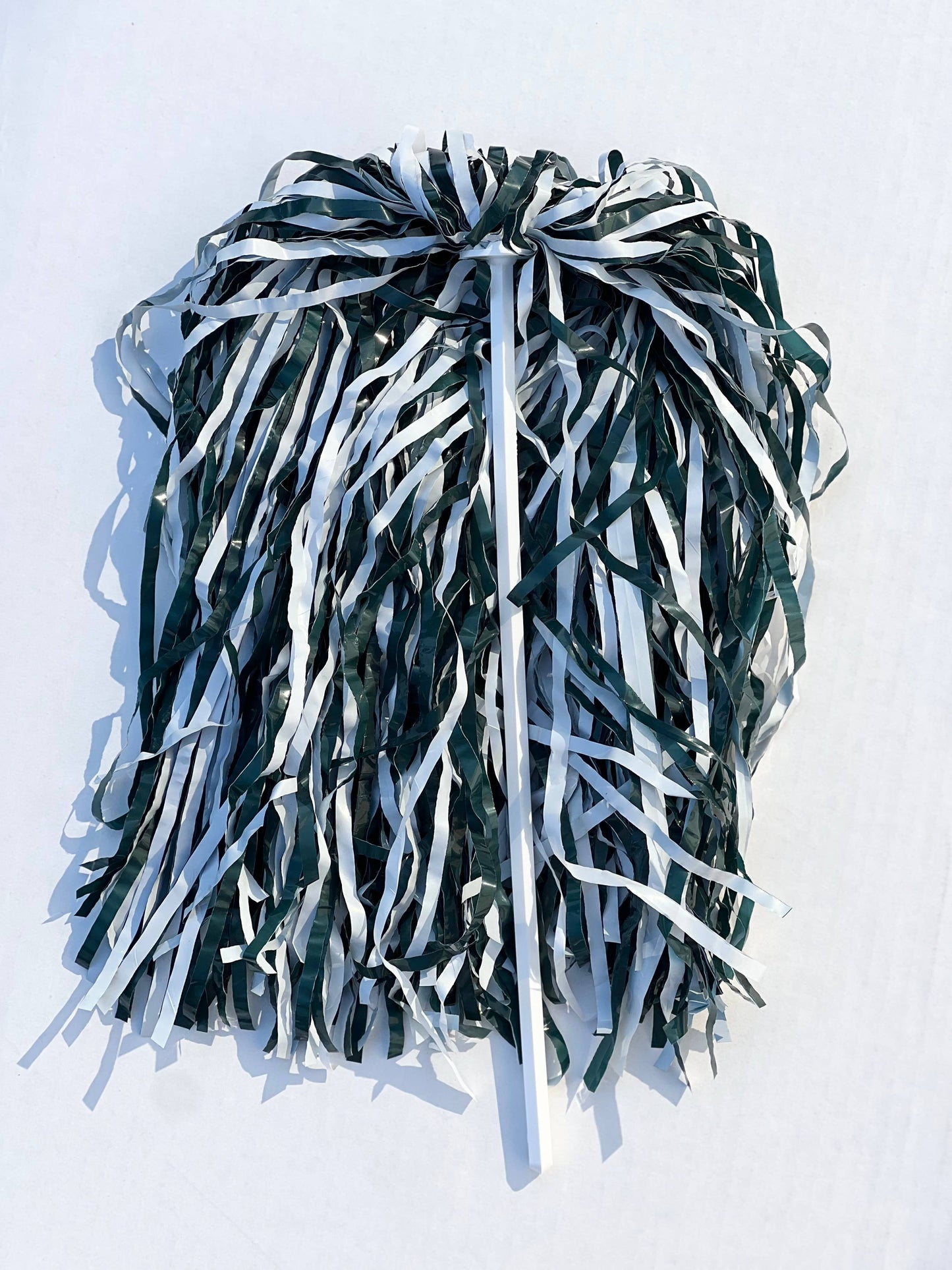 Spirit Shaker Poms Dark Green/White